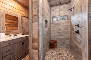 Cabaña, 3 habitaciones | Baño | Toallas 