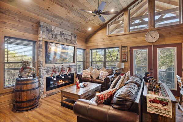 Cabin, 3 Bedrooms | Interior