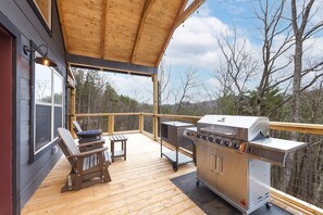 Balcony - The Gathering Place 3 Bedroom Cabin by RedAwning (Sevierville)