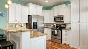 Rumah, 3 kamar tidur | Dapur pribadi | Lemari es, mesin pembuat kopi/teh, dan pemanggang roti