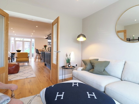 ์ฝํฐ์ง | ๊ฑฐ์ค ๊ณต๊ฐ