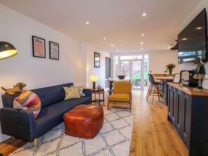 Living area - Chelsea House (Melton Mowbray)