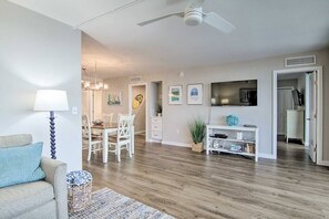 Smart TV, DVD player, books