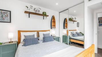 1 bedroom, iron/ironing board, free WiFi, bed sheets