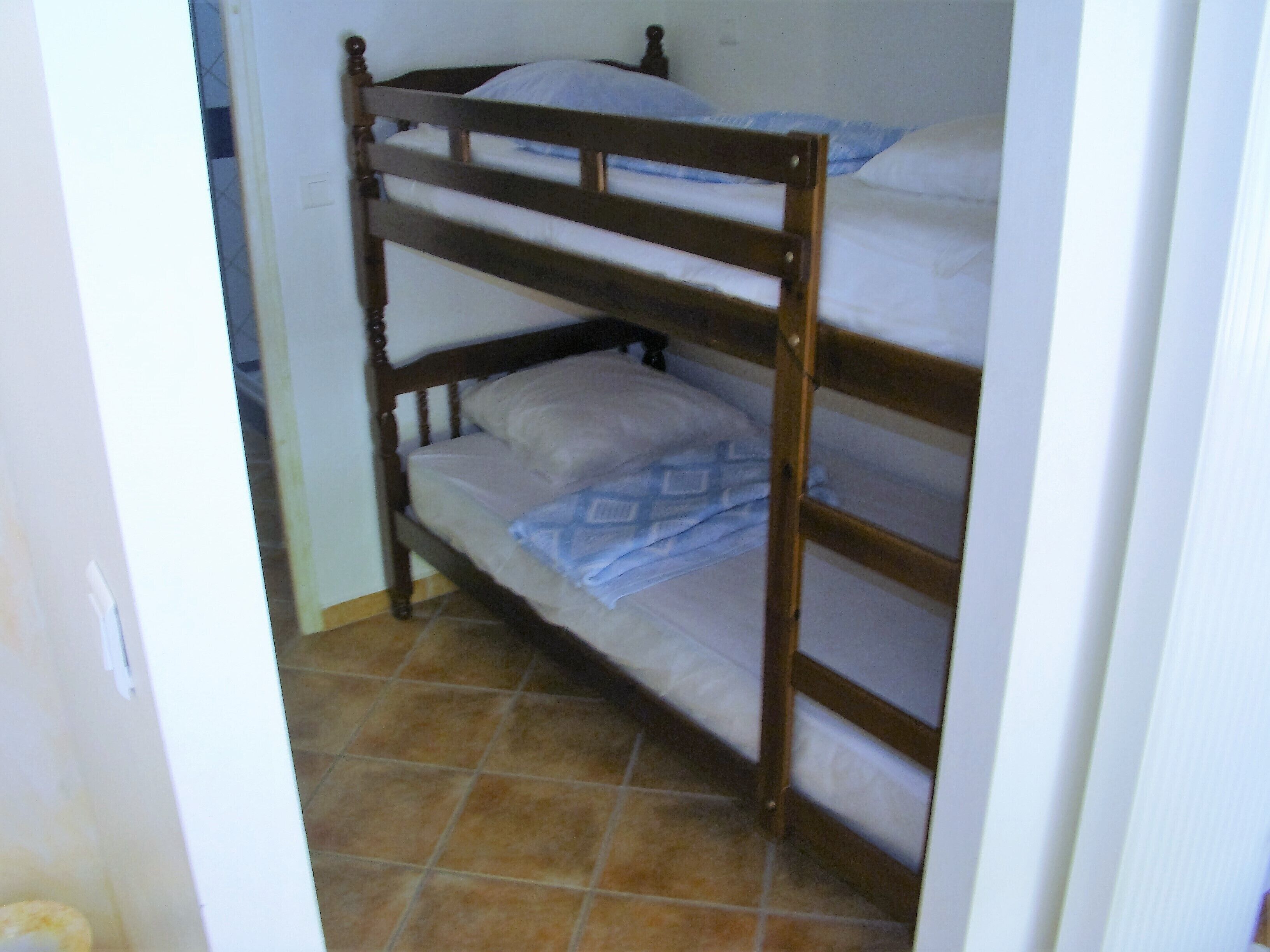 2 bedrooms, travel cot, WiFi