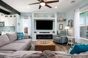 Smart TV, fireplace, DVD player