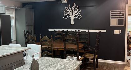 Home away from home. Relaxing and welcoming stay. 20min from Myrtle Beach.