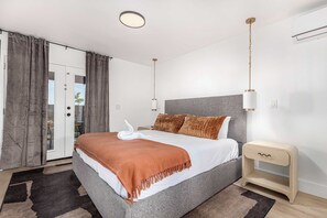 4 habitaciones, tabla de planchar con plancha, cuna de viaje y wifi 