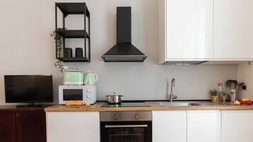 Apartment (1 Bedroom) | Private kitchenette