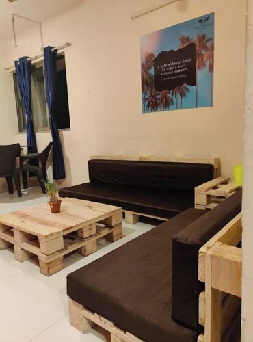 Spacious 1BHK @Thane, Free Wi-Fi, Free Parking.