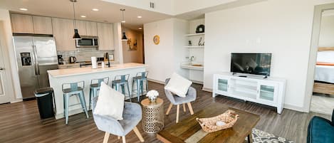 Appartement Ville | Aire de séjour | Téléviseur connecté, Netflix, services de diffusion en continu