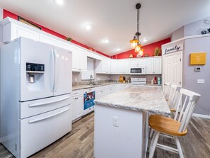 Dining tables, kitchen islands