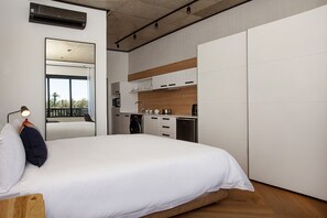 Premium bedding, in-room safe, desk, laptop workspace - Bridgewater Apartments by Century City Hotels (Cape Town)