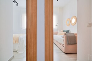 2 chambres, fer et planche à repasser, accès Internet, draps fournis