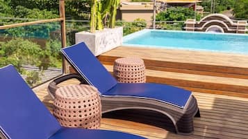 Piscine extérieure