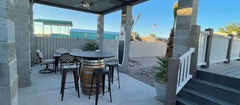 Elephant Lake Resort Oasis New