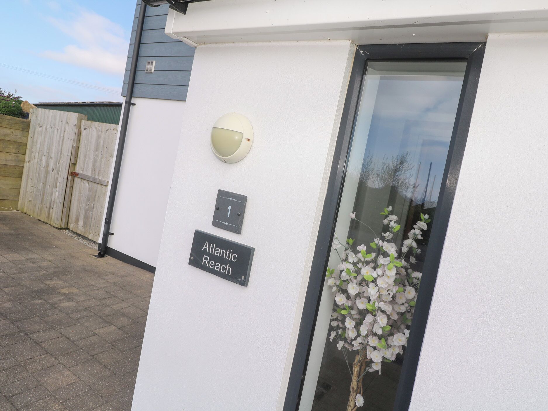 Cottage | Exterior detail