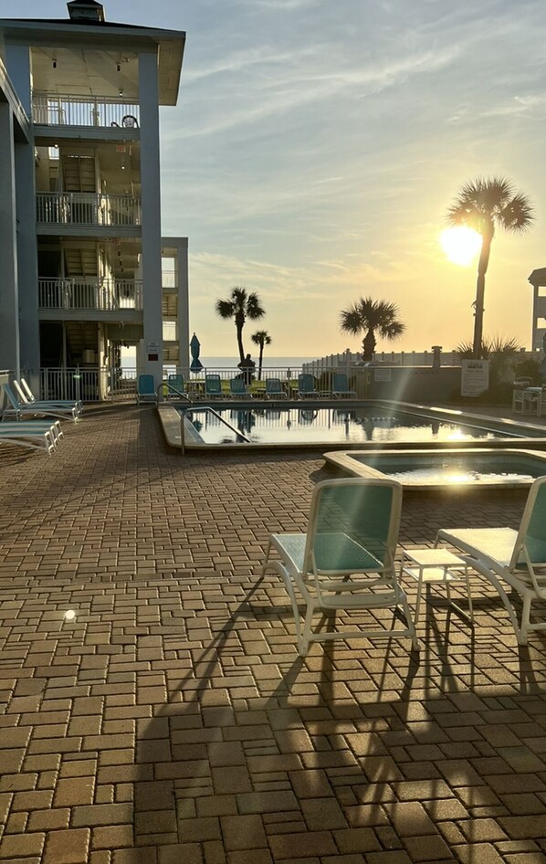 Outdoor pool, a heated pool - Ocean & Pool - Coastal waters - First Floor 1 Bedroom (New Smyrna Beach)