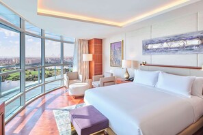 Royal Σουίτα, 1 King Κρεβάτι | Κλινοσκεπάσματα υψηλής ποιότητας, κρεβάτια memory foam, μίνι μπαρ 