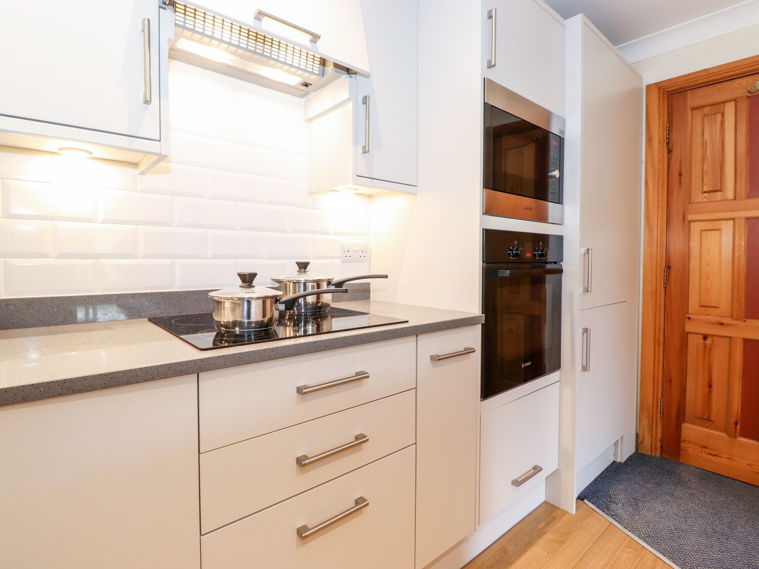 Fridge, dishwasher, electric kettle, toaster