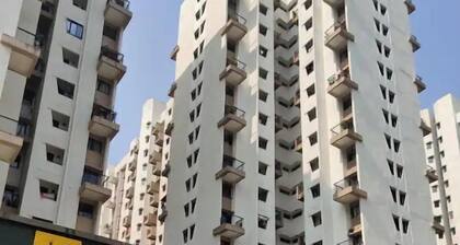 Creative Living & Couple Friendly ||HOFFEN HOMES||