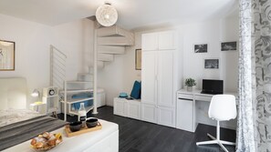 2 chambres, fer et planche à repasser, Wi-Fi gratuit, draps fournis