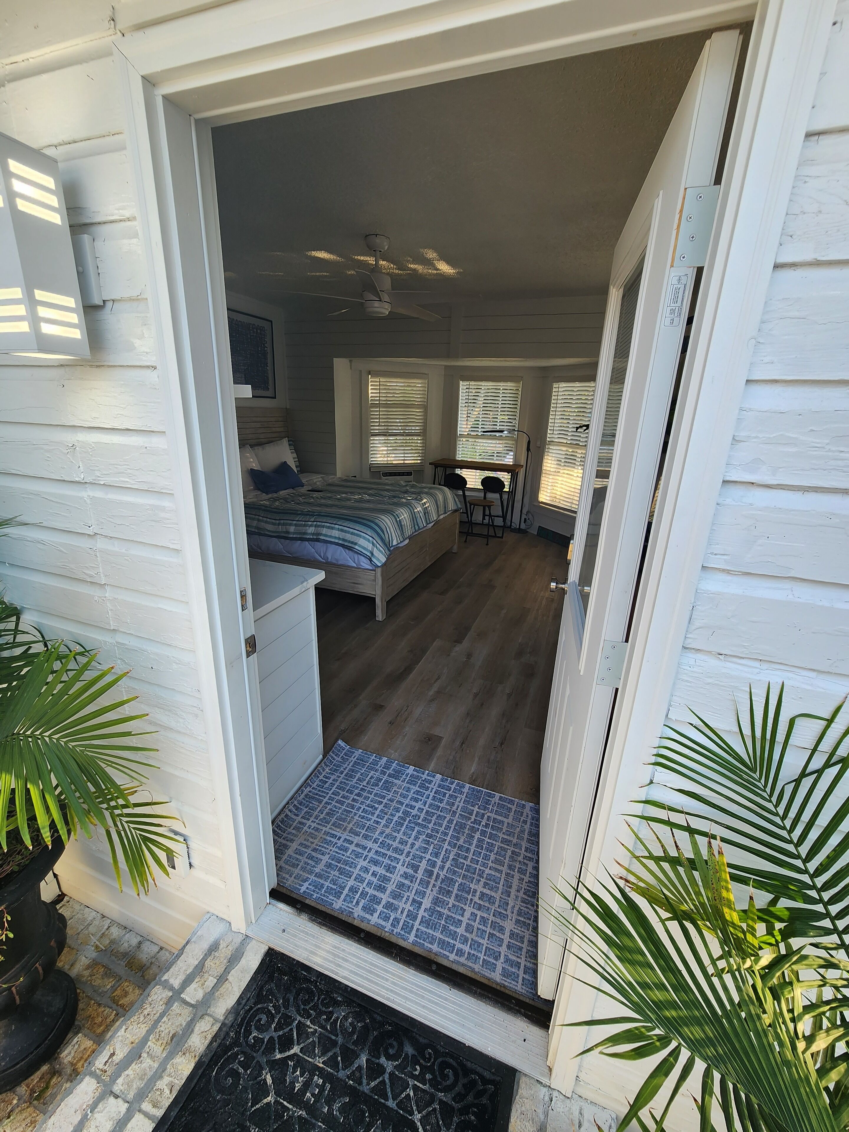 1 chambre, bureau, fer et planche à repasser, Wi-Fi gratuit