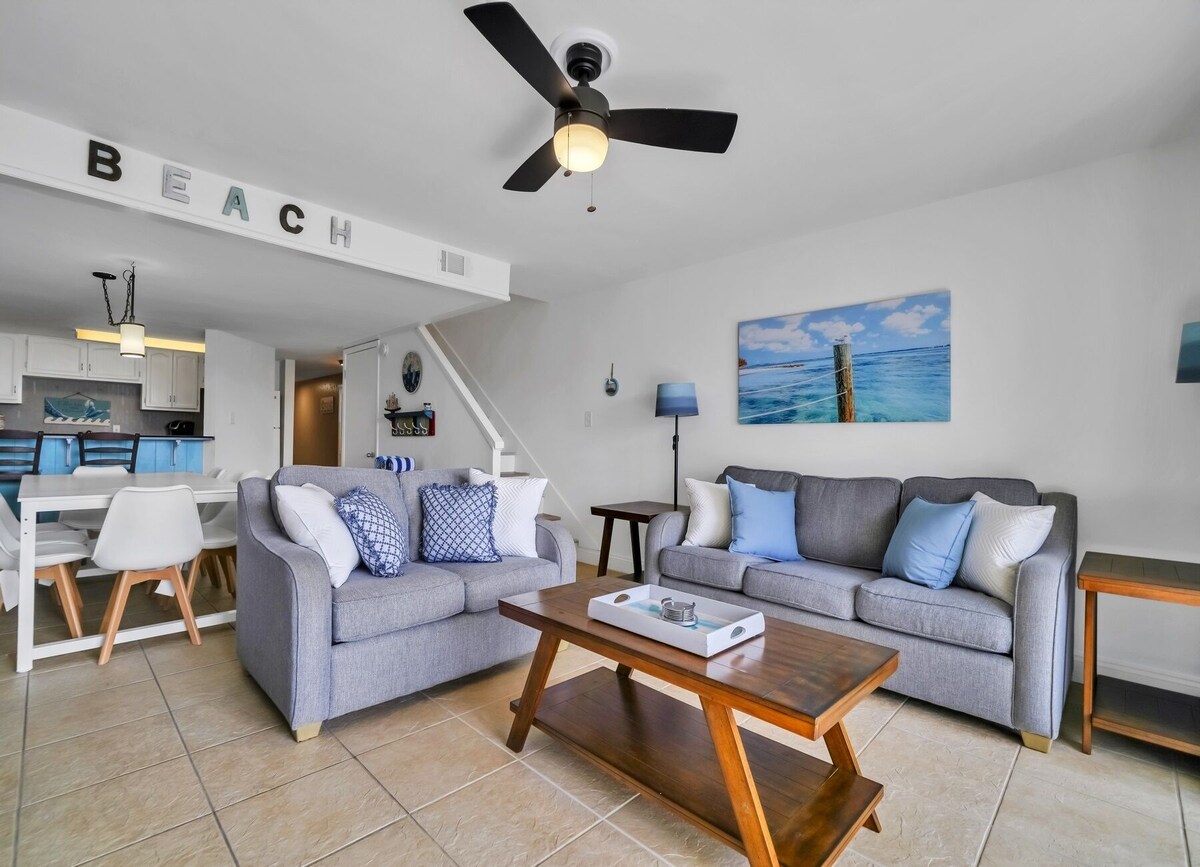 🌟Award Winning Resort, Ocean Views, Steps to the Beach, Private Beach Access