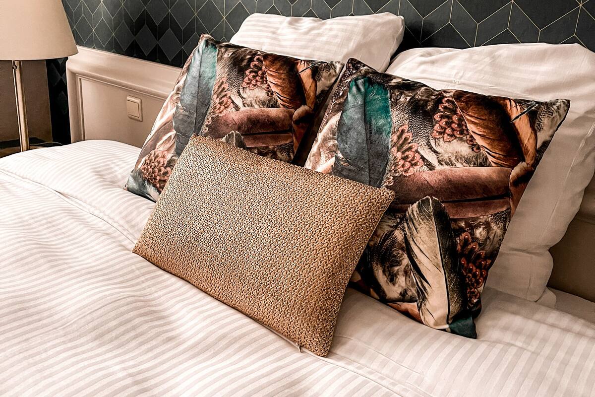In-room safe, iron/ironing board, free WiFi