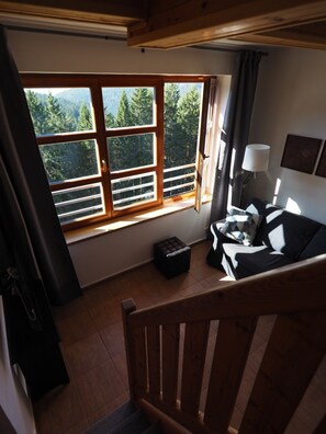 Apartamento, baño privado | Salón