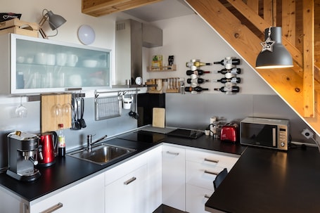 Apartment, Private Bathroom | Shared kitchen