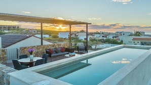 Outdoor dining - Villa Fuego by Desert Villas (BCS)