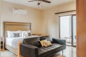 5 quartos, cofres nos quartos, ferros/tábuas de passar roupa