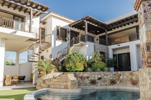 Villa Fuego by Desert Villas