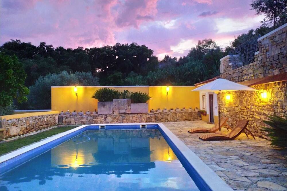 Private Room in Tomar (Pedreira) - Cow Room