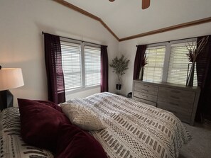 2 bedrooms, iron/ironing board, travel cot, WiFi