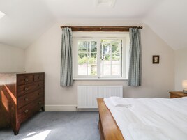 3 habitaciones, decoración personalizada y muebles diferentes 