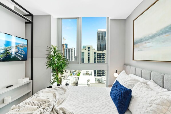 Iron/ironing board, free WiFi, bed sheets