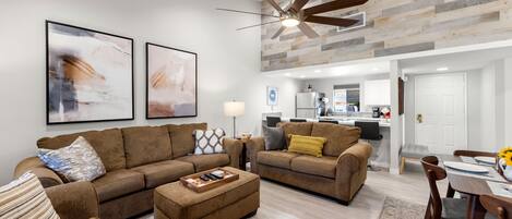 Smart TV, Netflix, streaming services