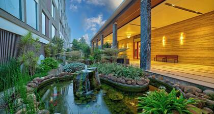 VRR Hotel's And Convention Centre