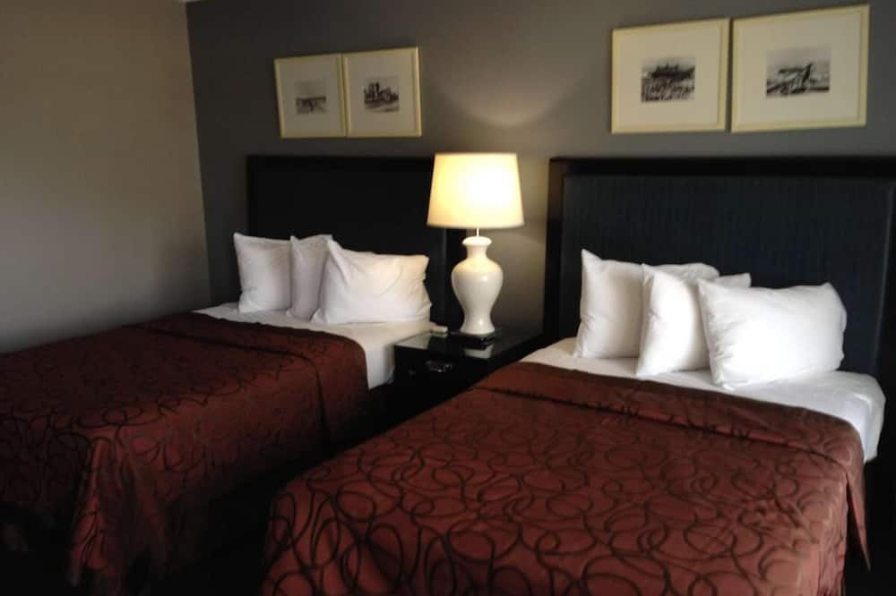 HOTEL SALINA