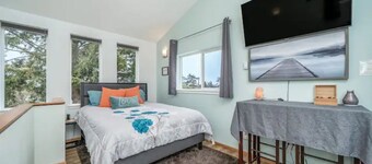 Cypress Cottage: Fabulous and Serene in Nye Beach