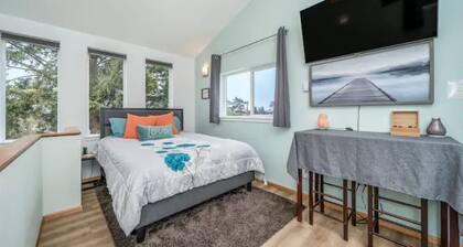 Cypress Cottage: Fabulous and Serene in Nye Beach