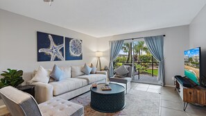 Smart TV, video games, books - Updated, Ground Floor Condo Steps to the Beach (Siesta Key)