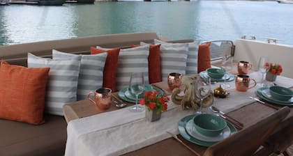 Luxury yacht, a ride on the Caribbean Sea!