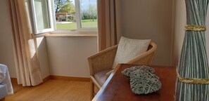 浪漫雙人房 | 高級寢具、免費無線上網、床單