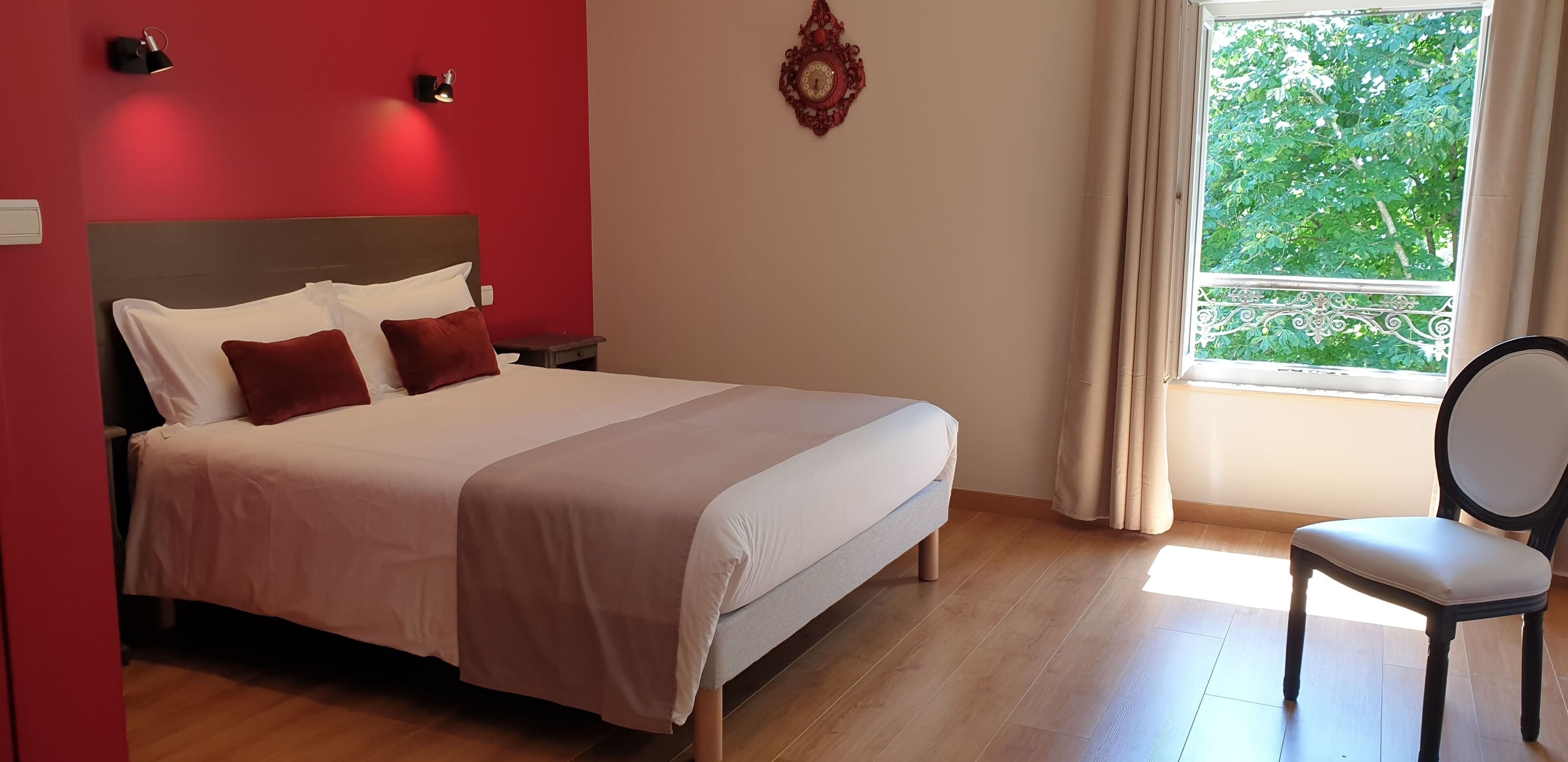 Premium bedding, free WiFi, bed sheets