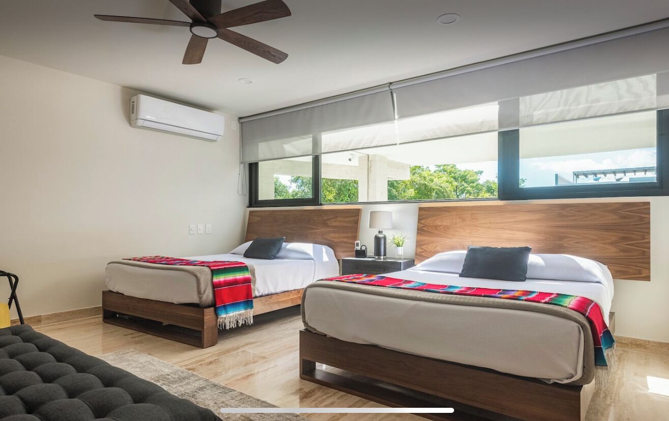 3 bedrooms, in-room safe, desk, iron/ironing board