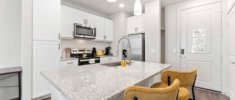 Apartment | 1 bedroom, desk, free internet