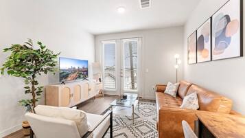 Apartment | 1 bedroom, desk, free internet